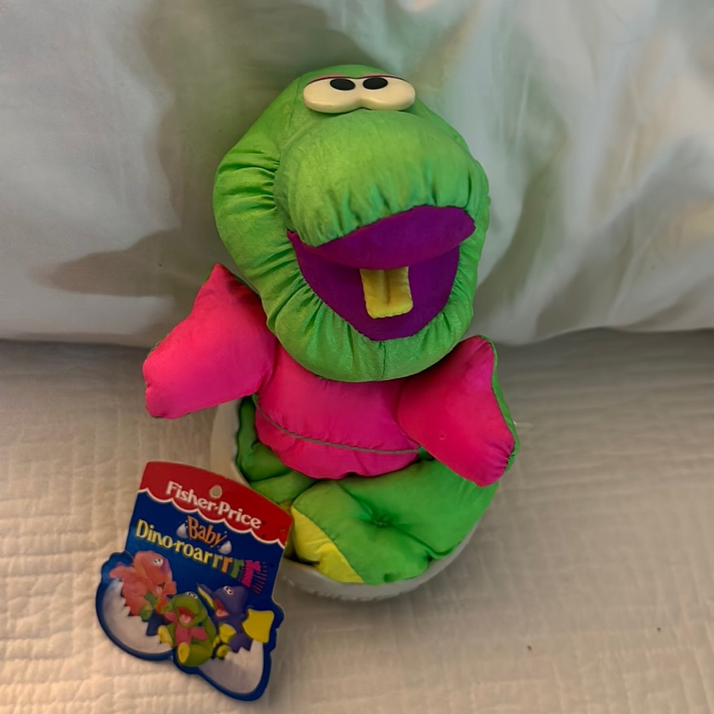 Fisher Price Baby Dino Roar squeaky puffalump like toy Dino with egg & tag cute